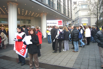 301107_kassel_weihnmarkt_demo-015_400pi.jpg