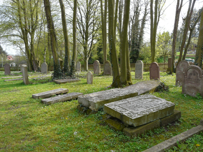 240408_fritzlar_jud-friedhof_fz18-046_400pix.jpg