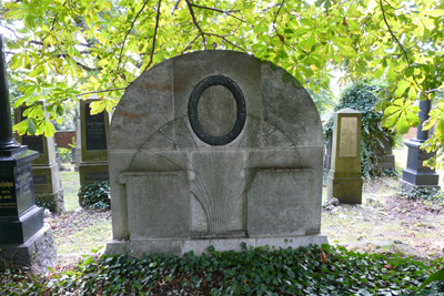 jud-friedhof-ks_010808-041_400pix.jpg